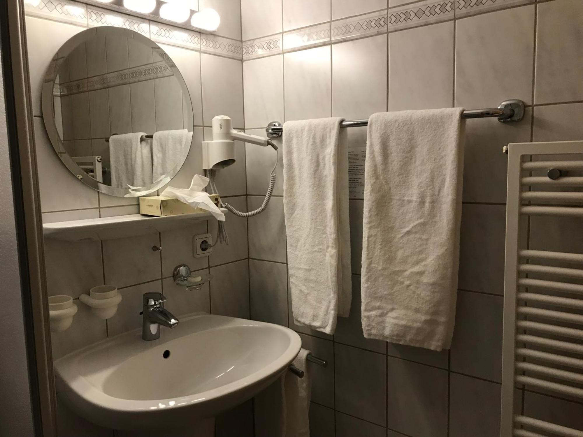Hotel Hohe Schule Bad Überkingen Quarto foto